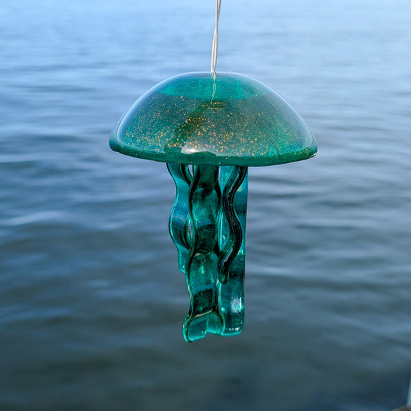 Hanging Jellyfish - Emeralyd