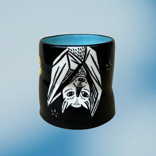 Medium Lucky Cup - Bat