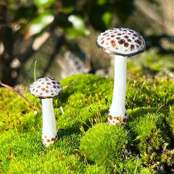 Mushroom Plant Spike Pair - White & Bronze