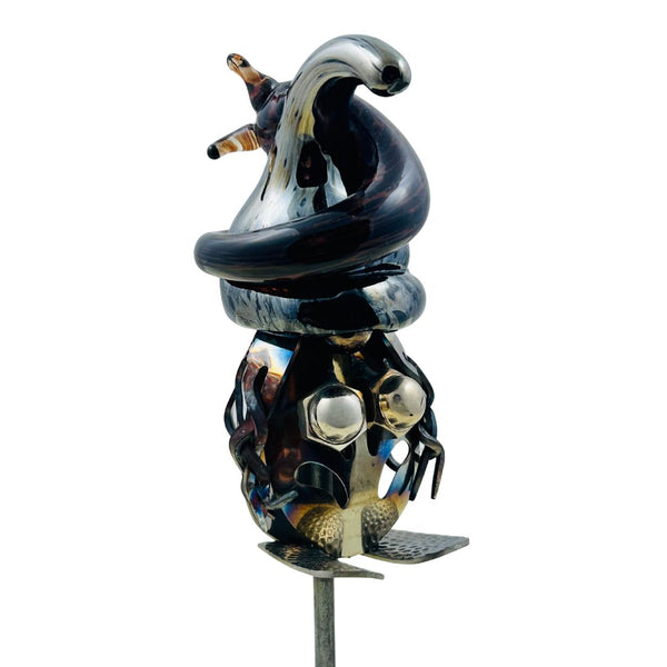 Gnome w/ Slug Plant Stake - Slimerella