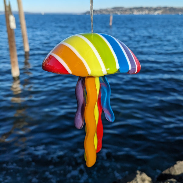 Hanging Jellyfish - Pryde